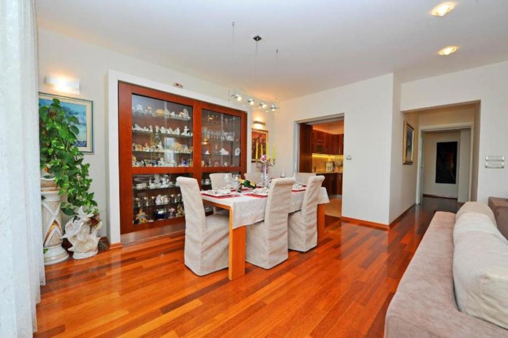 Luxury Seaside Apartment สปลิท ภายนอก รูปภาพ